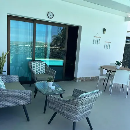 Seaside In El Roque 别墅 *
